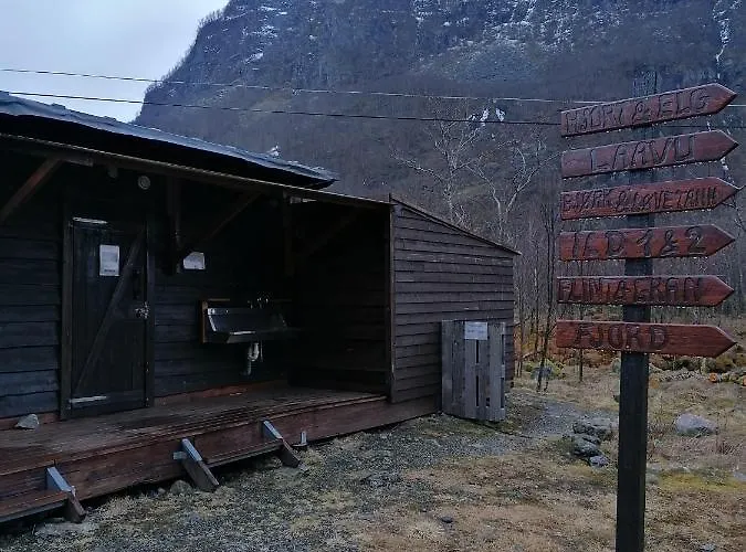 호스텔 Hardanger Basecamp Osa