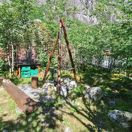 אכסניה Hardanger Basecamp *